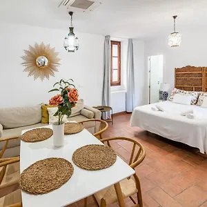 La Jⲟya De Patios - Turisticos Appartement